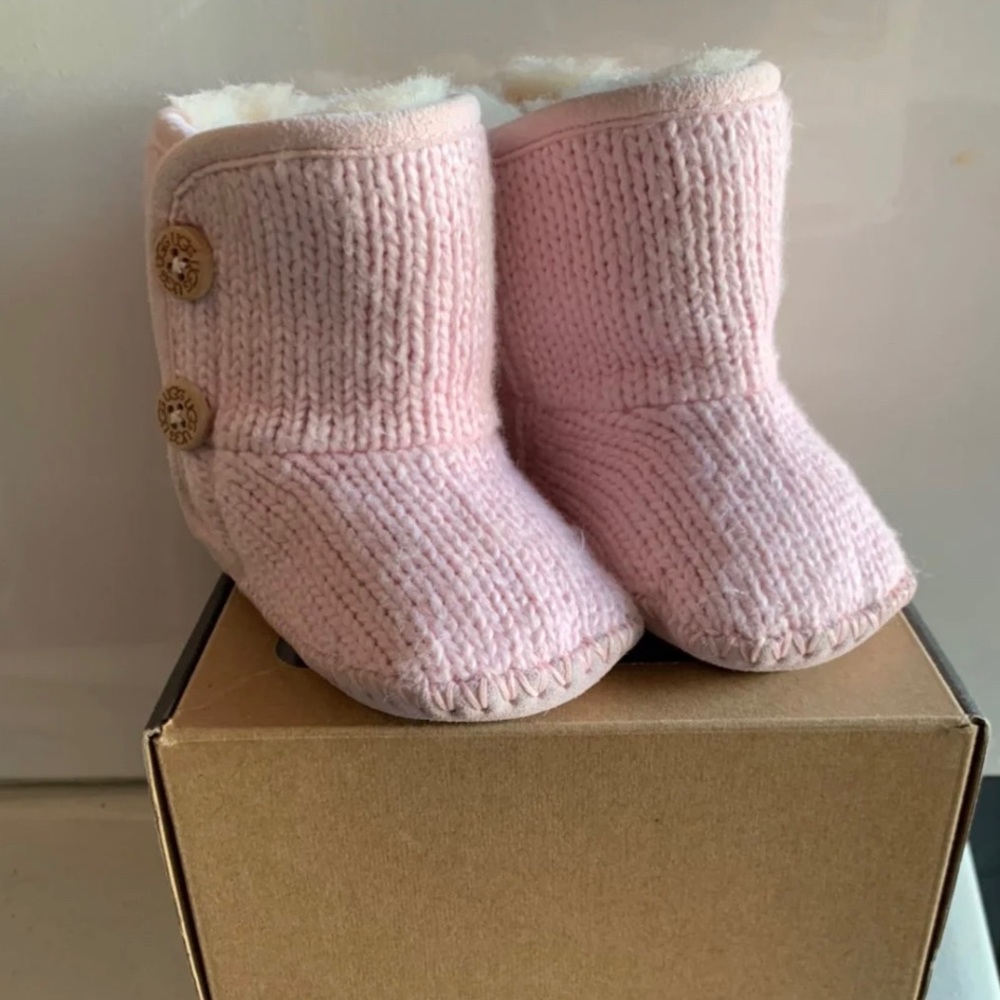 Baby Toddler Pink Uggs Boots Size: 0-6mo - Brand New